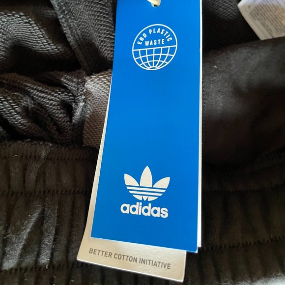 Brand New Adidas Originals 'summer rave' colourblock boyfriend shorts in black - Picture 9 of 16